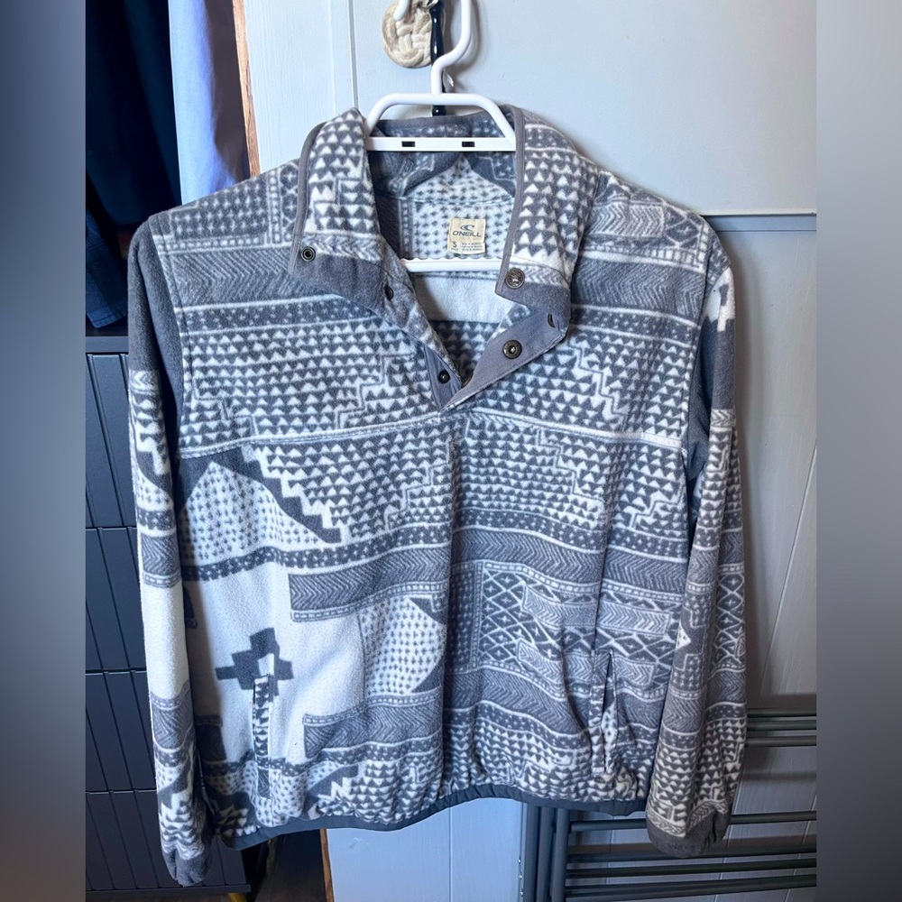 O’Neill fleece sweater